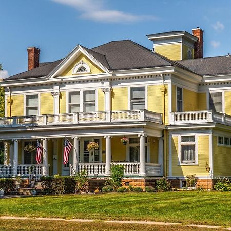 بارابو Ringling House Bed & Breakfast المظهر الخارجي الصورة