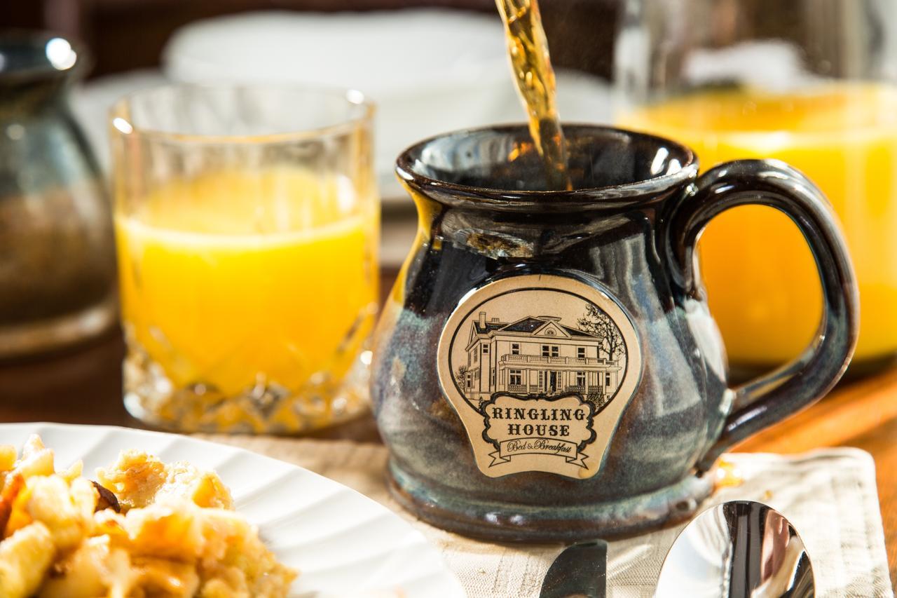 بارابو Ringling House Bed & Breakfast المظهر الخارجي الصورة