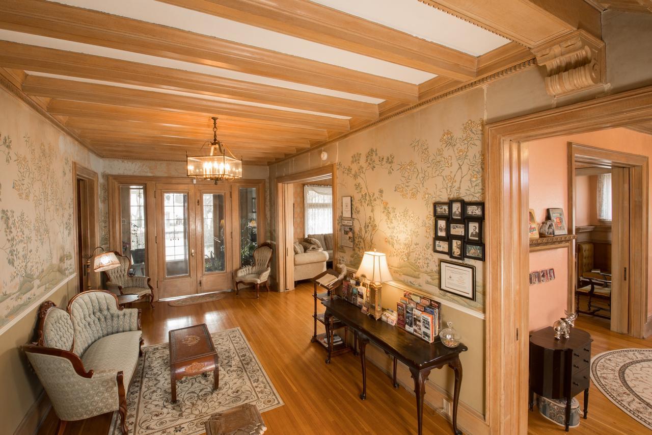 بارابو Ringling House Bed & Breakfast المظهر الخارجي الصورة