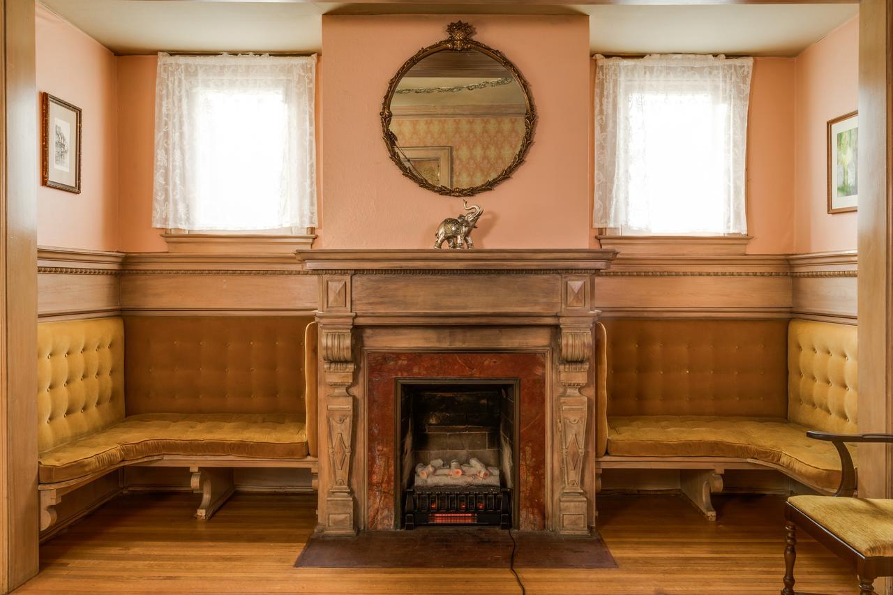 بارابو Ringling House Bed & Breakfast المظهر الخارجي الصورة