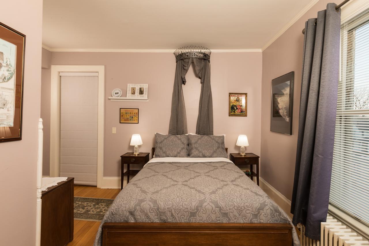 بارابو Ringling House Bed & Breakfast المظهر الخارجي الصورة