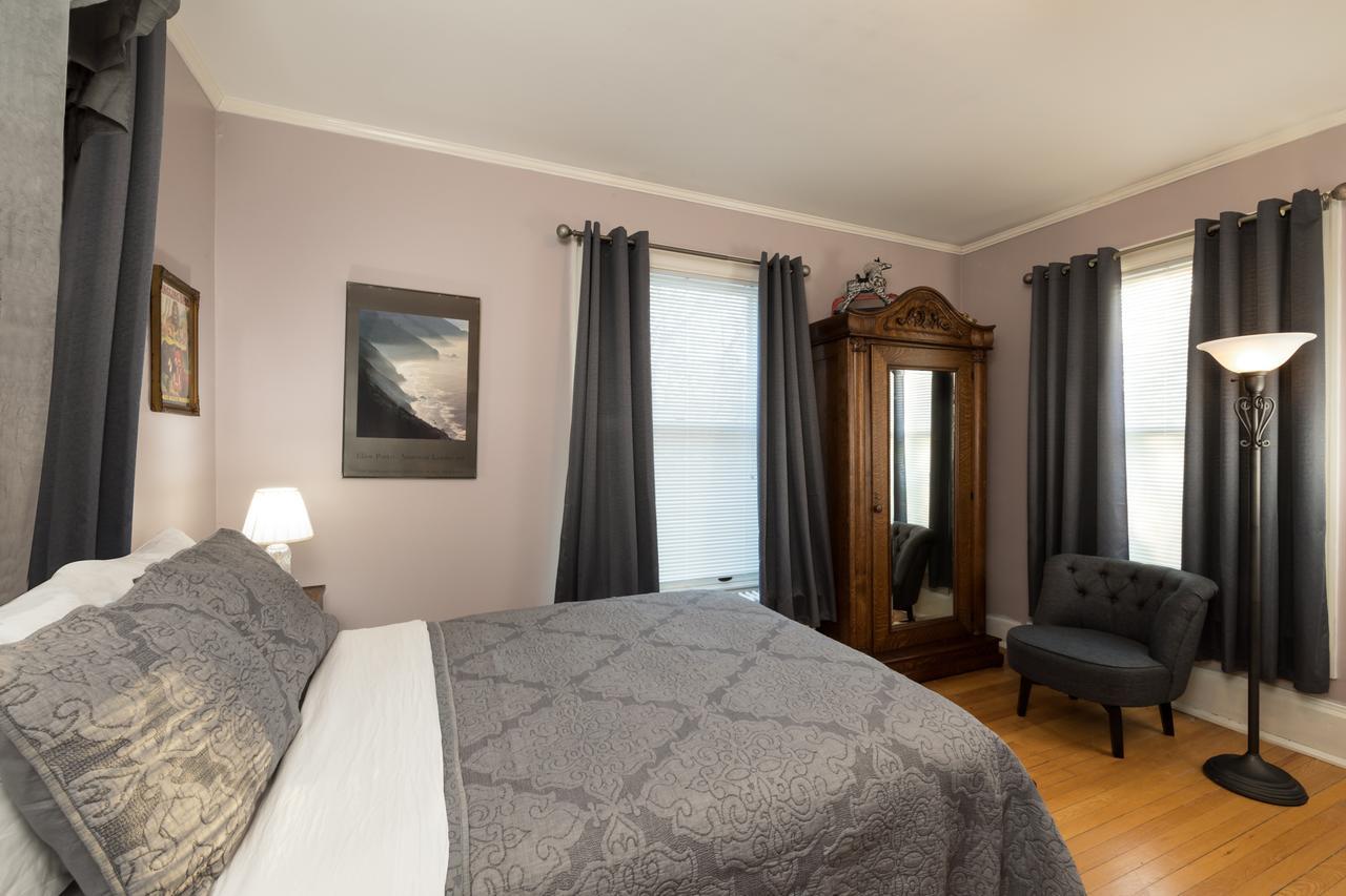 بارابو Ringling House Bed & Breakfast المظهر الخارجي الصورة