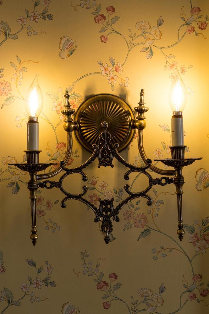 بارابو Ringling House Bed & Breakfast المظهر الخارجي الصورة