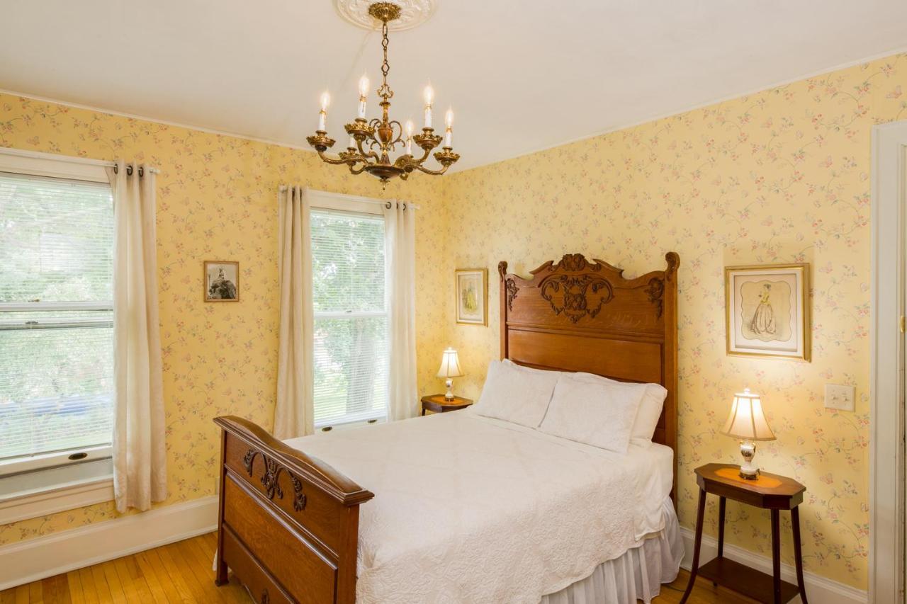 بارابو Ringling House Bed & Breakfast المظهر الخارجي الصورة