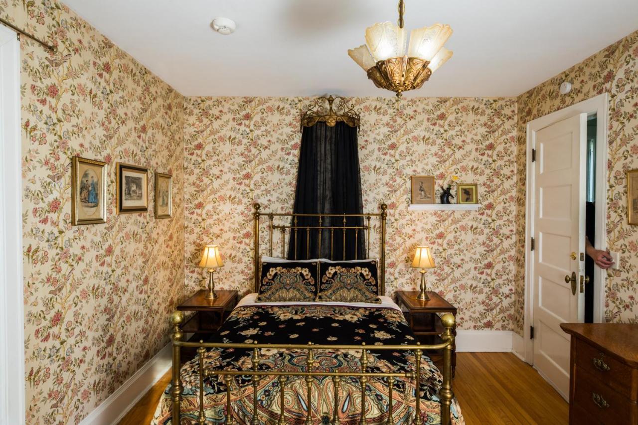 بارابو Ringling House Bed & Breakfast المظهر الخارجي الصورة