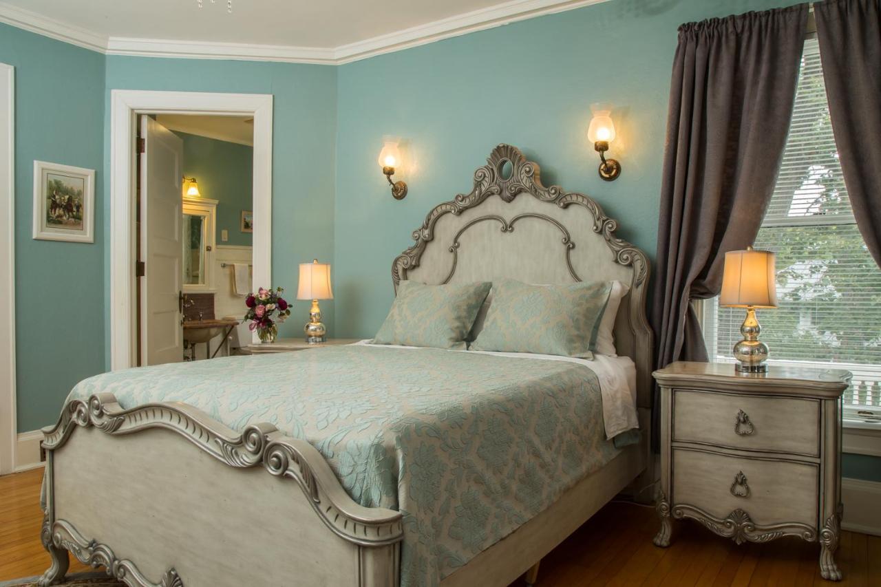 بارابو Ringling House Bed & Breakfast المظهر الخارجي الصورة