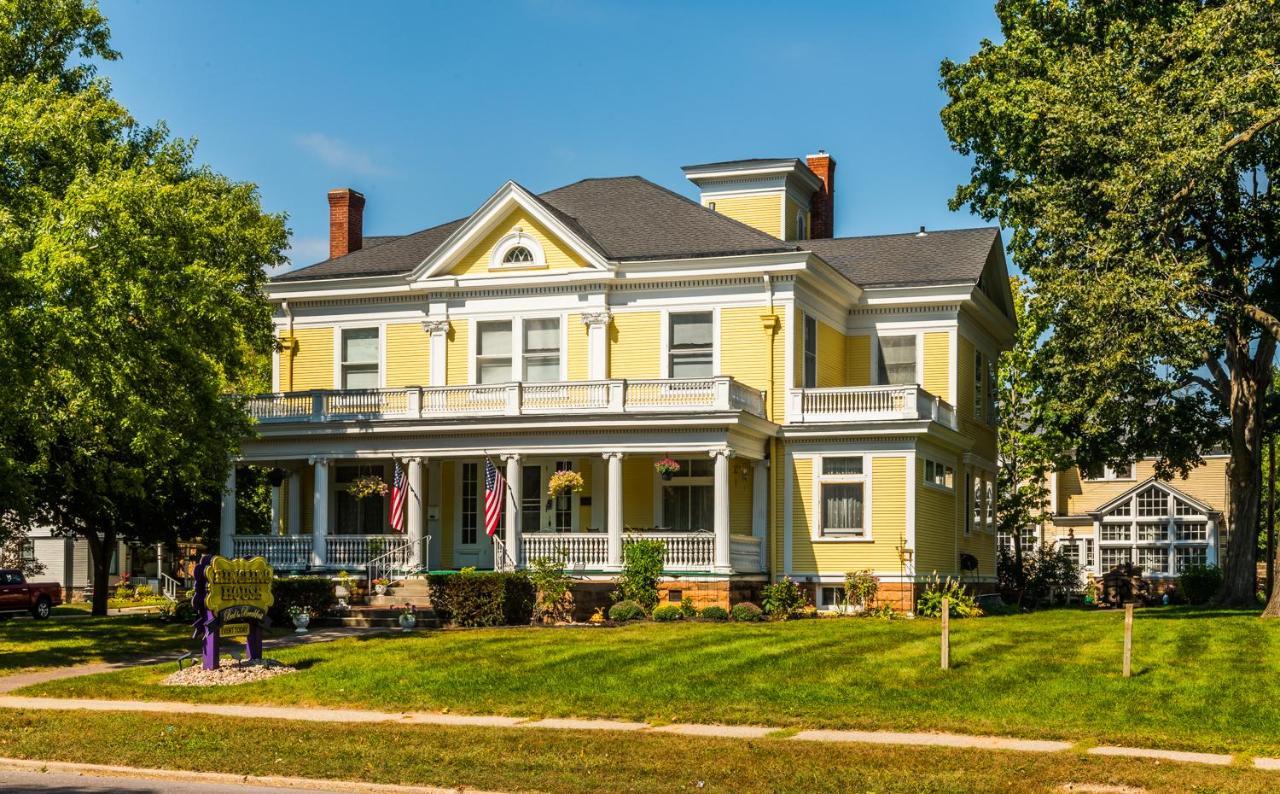 بارابو Ringling House Bed & Breakfast المظهر الخارجي الصورة